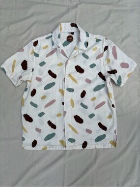 Common People Men’s Contour Short Sleeve Button down shirt